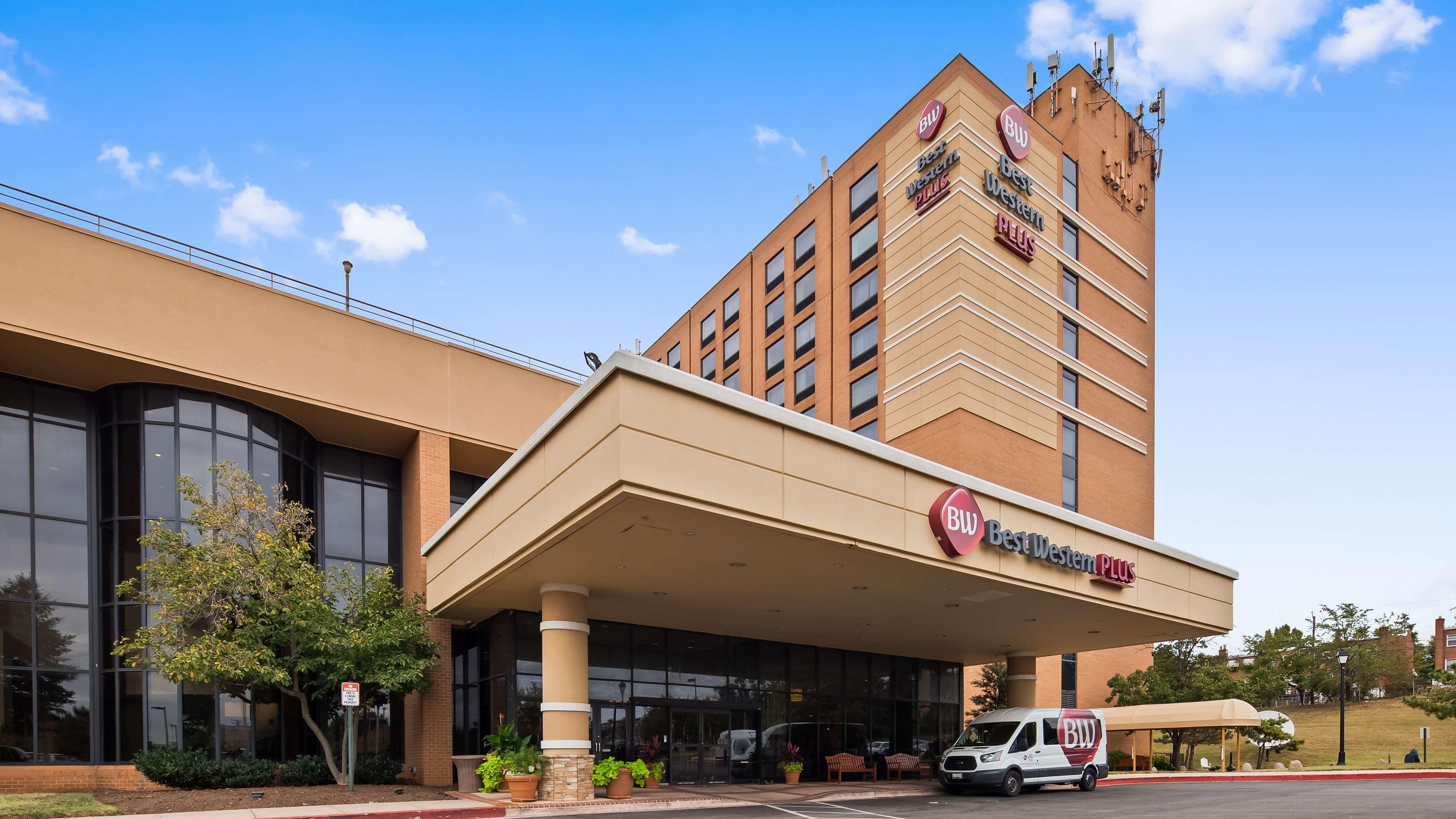 Best Western Plus Hotel & Conference Center Baltimore Exterior photo